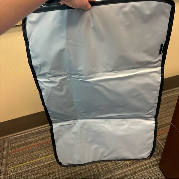 Modoker carry on bag - dog travel bag - baby bag - new with tags - Picture 10 of 16